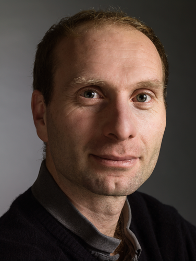 Dr Steven van de Vijver